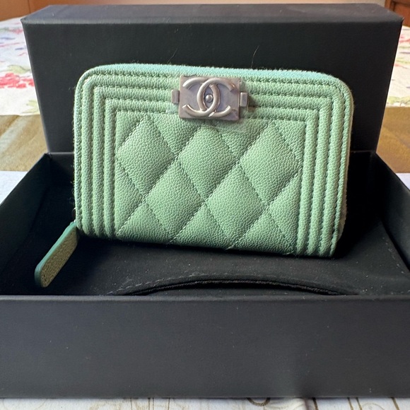 ⭐️🌟⭐️ CHANEL BOY ZIPPED COIN PURSE ⭐️🌟⭐️ NWT 🌟⭐️🌟 - Picture 8 of 16